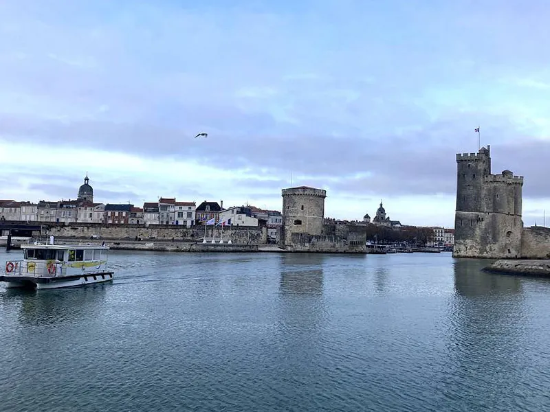 Pedalando ao longo do Rio Charente - França - Imagem 6