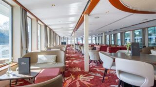 MS Lisabelle - Loungebereich mit Bar